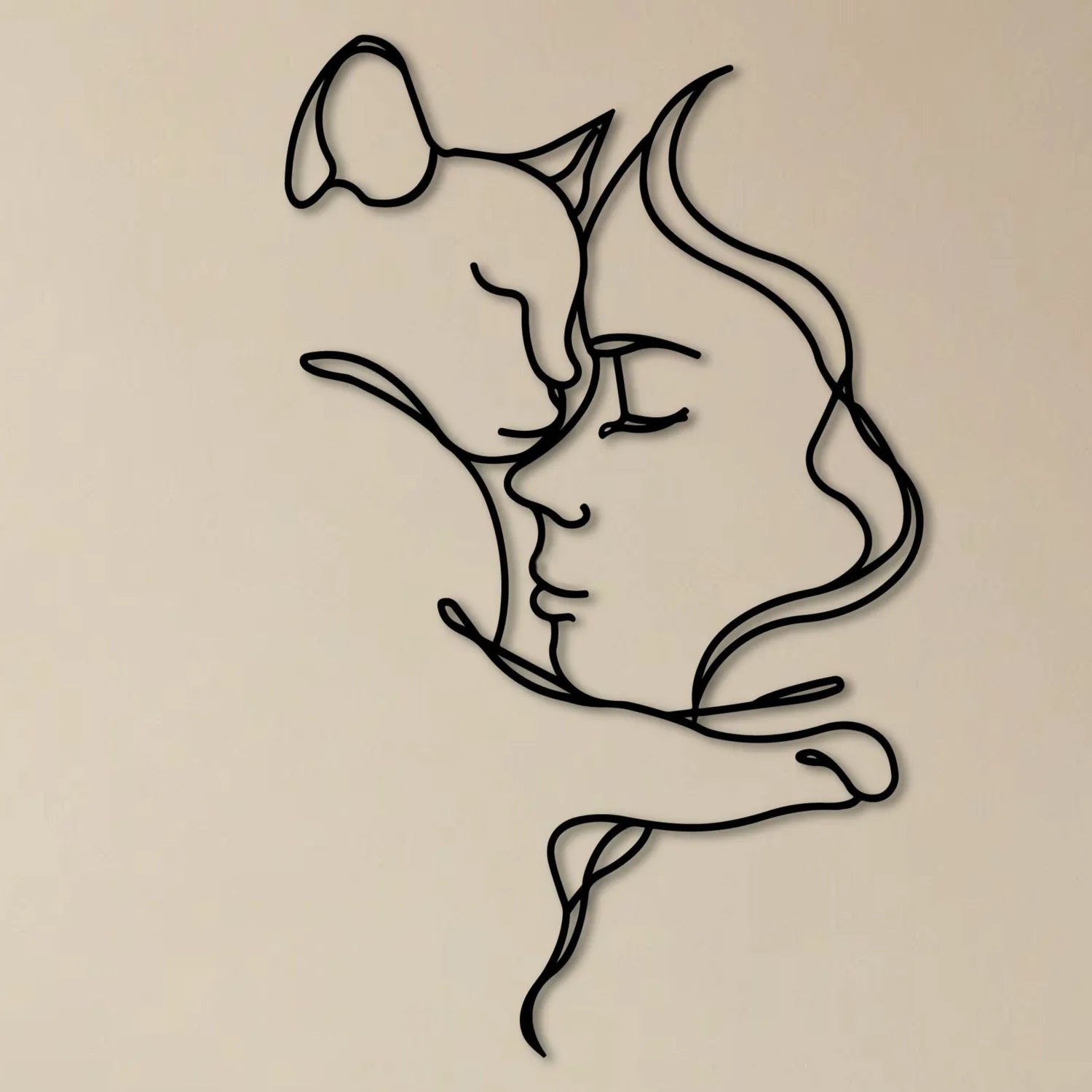 Décoration murale en métal noir - Femme et chat