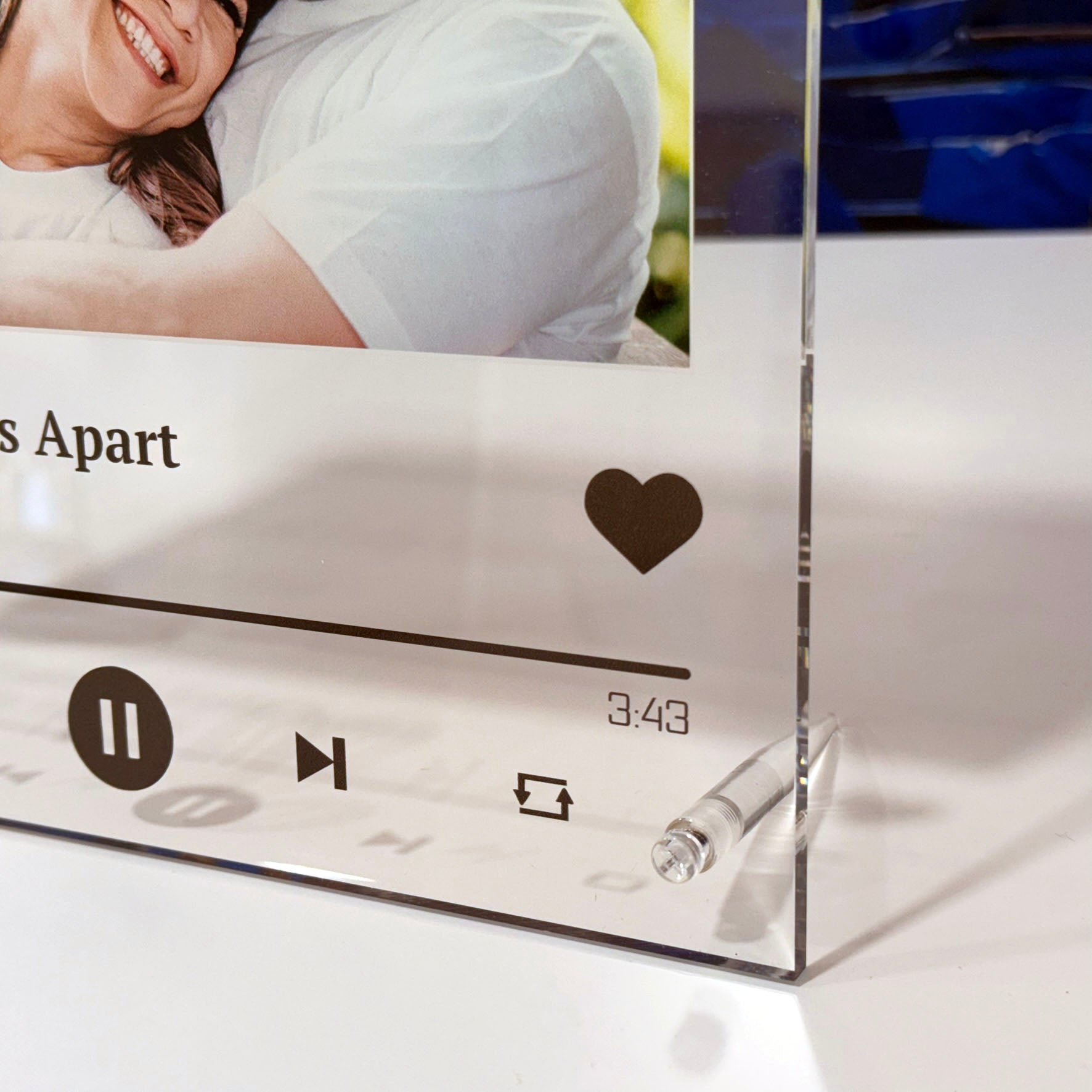 Personalisierter Acryl-Fotorahmen (V.09)